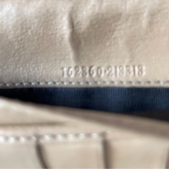 Gucci Beige Guccissima Leather Wallet - Picture 6 of 6